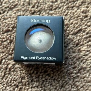 Phoera eyeshadow unopened